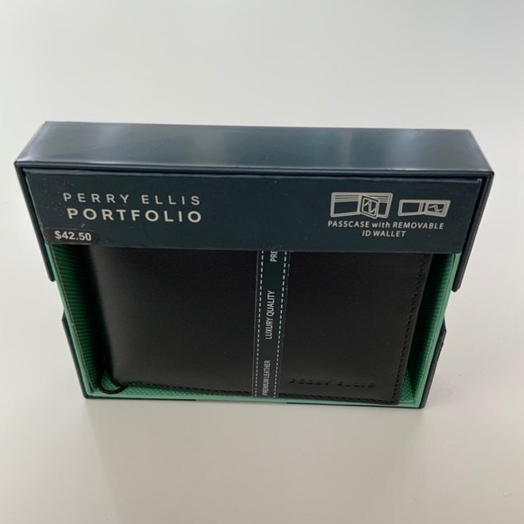 Perry Ellis Portfolio Passcase Removable ID Wallet - Picture 2 of 8